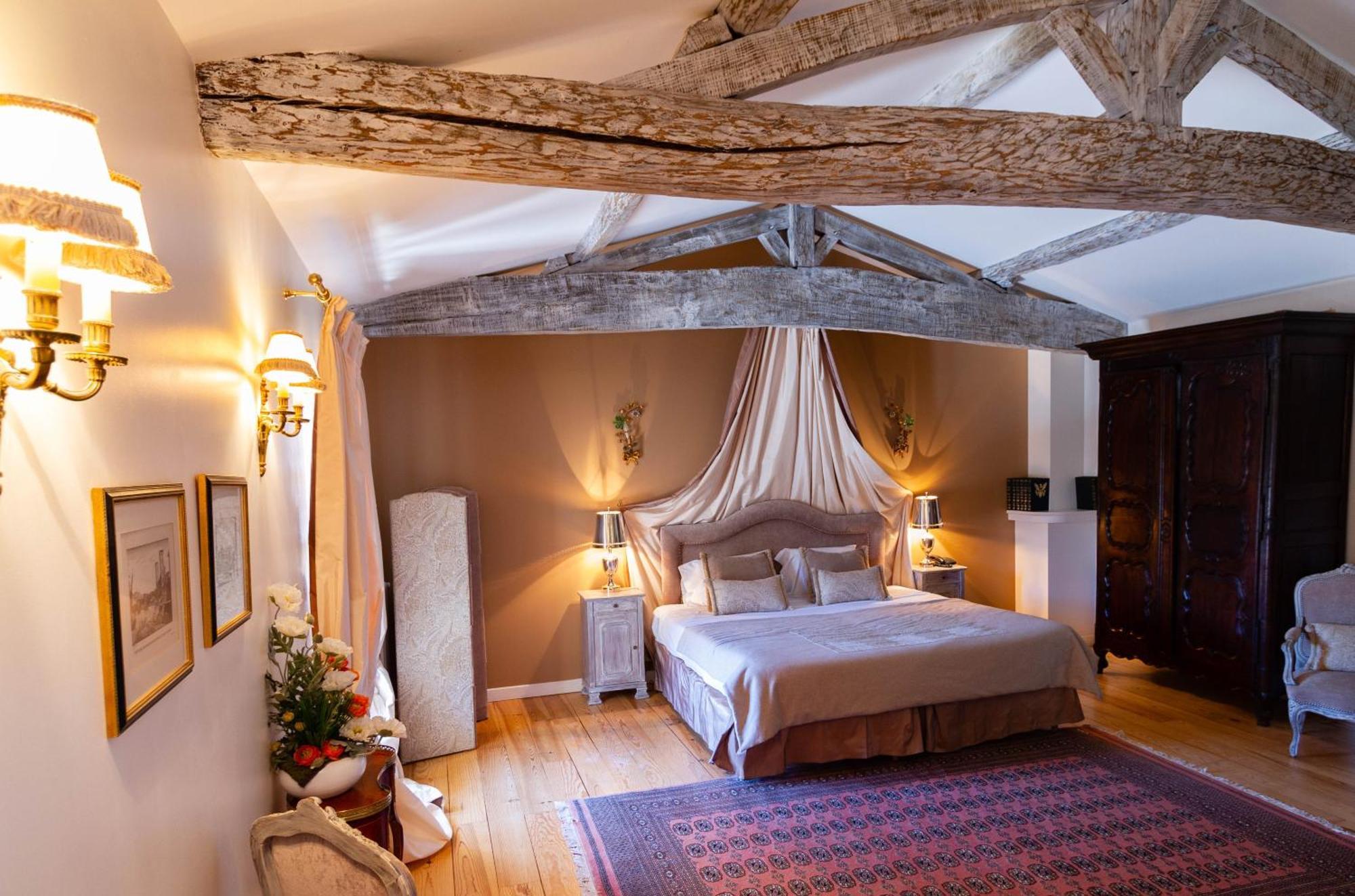 Chateau De Lantic Мартияк Екстериор снимка