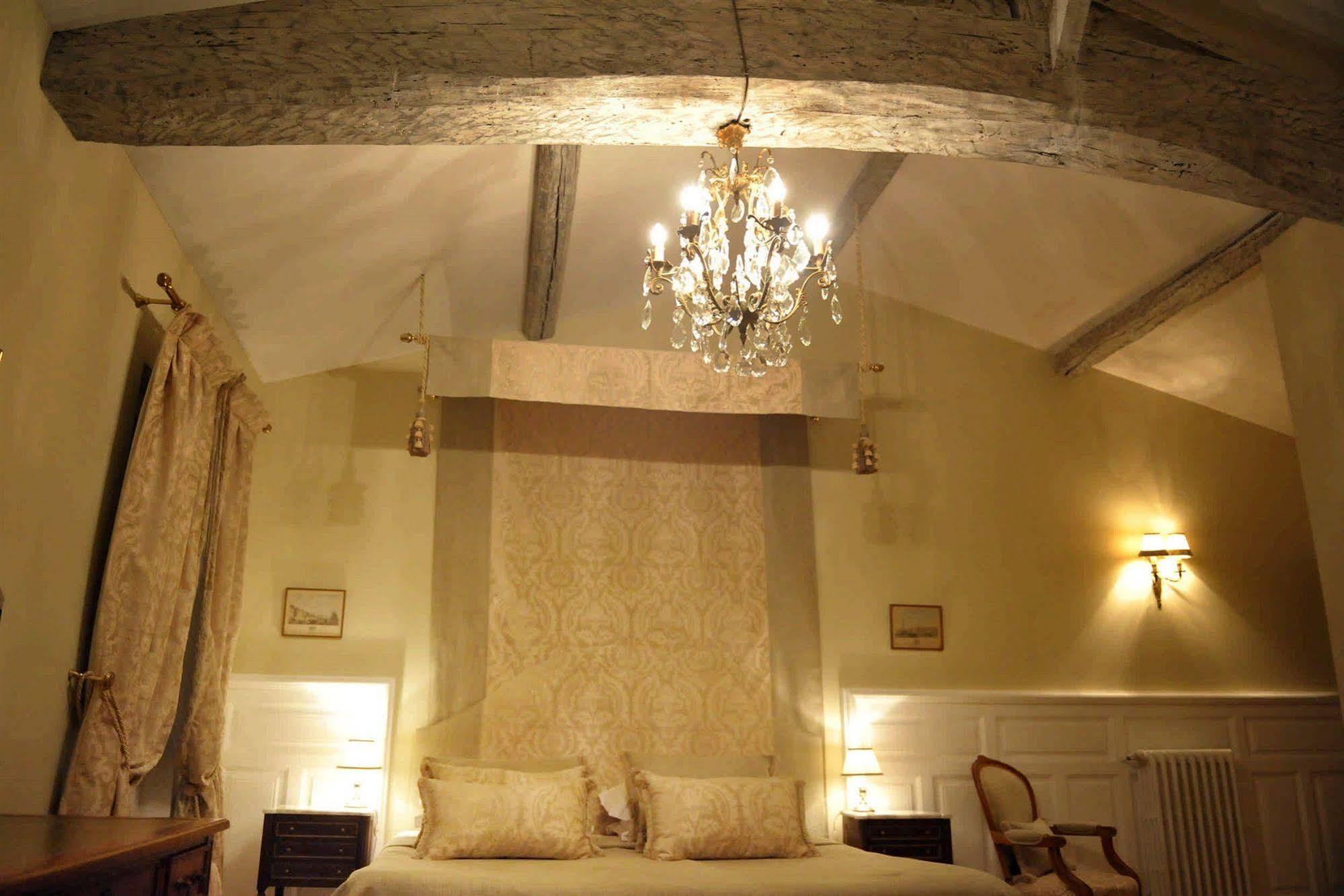 Chateau De Lantic Мартияк Екстериор снимка